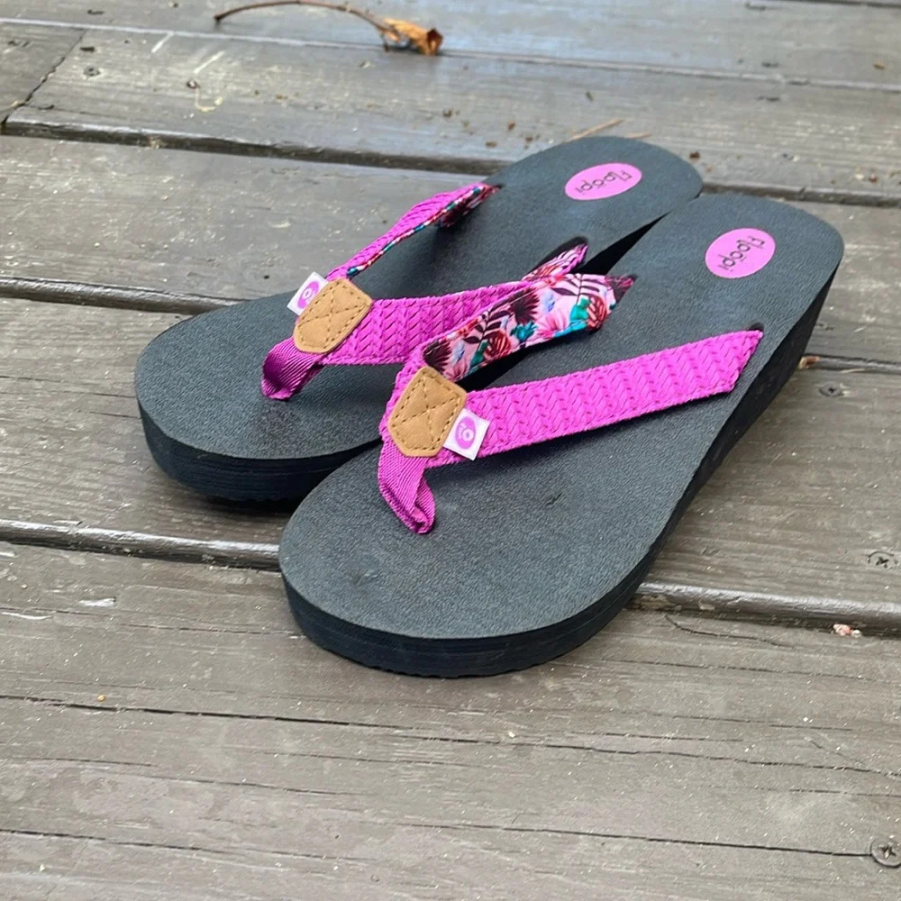 NWOT Floopi Women's Yoga Mat Thong Flip Flop Wedge Sandals - Anna size 10